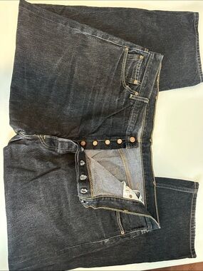Levi’s 501 button fly jeans W48 L30